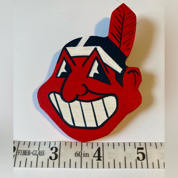 Cleveland Indians Vintage Pin and 2 Earrings Chief Wahoo MLB Baseball Team Logo - Picture 5 of 6
